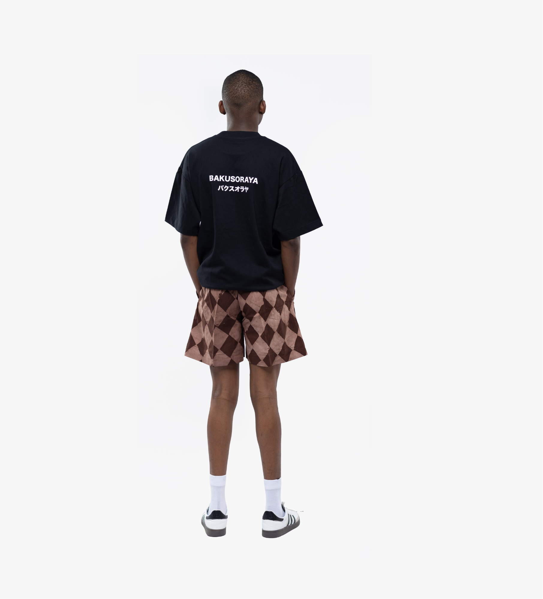 Short Bakus
